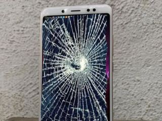 Xiaomi Mi Note 10 Pro, Ecranul stricat? Vino, rezolvăm deodată! foto 1