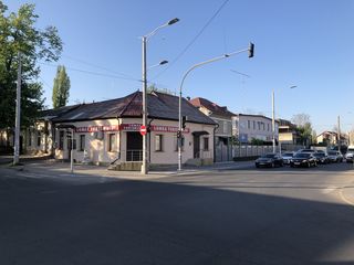 Spatiu comercial in centru Chisinaului la intersectia a 2 strazi principale,V.Alecsandri cu Columna foto 1
