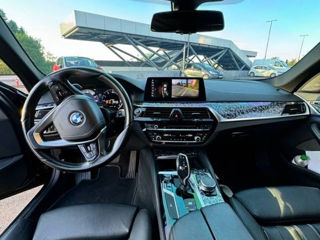 BMW 5 Series foto 6