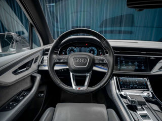 Audi Q7 e-tron foto 16