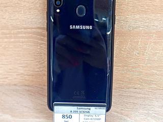Samsung A 20S 3/32Gb    850lei