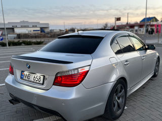 BMW 5 Series foto 5