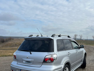 Mitsubishi Outlander foto 5