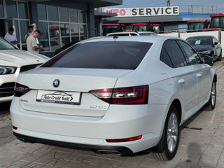 Skoda Superb foto 6