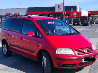 Volkswagen Sharan foto 1