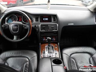 Audi Q7 foto 8