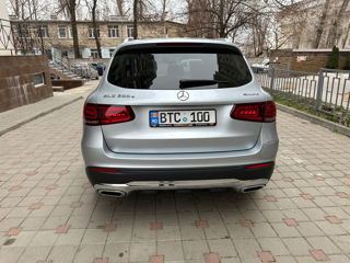 Mercedes GLC foto 6