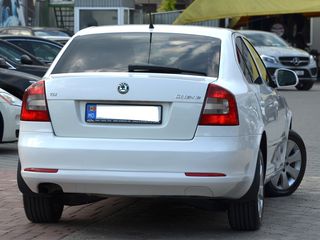 Skoda Octavia foto 2