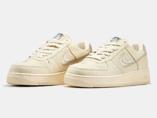 NikeAir Force 1 Low Beige x Stussy Unisex foto 3