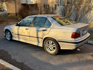 BMW 3 Series foto 3