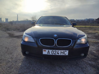 BMW 5 Series foto 5