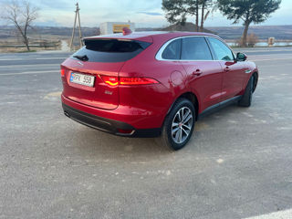 Jaguar F-PACE foto 4