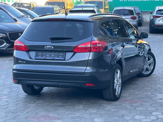 Ford Focus foto 4