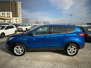 Ford Escape foto 8