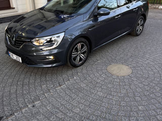 Renault Megane фото 2