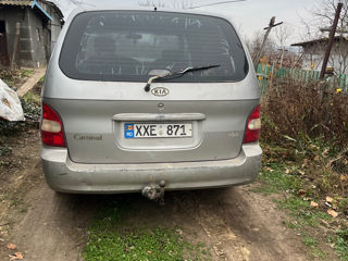 KIA Carnival foto 3