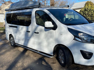 Opel Vivaro foto 2