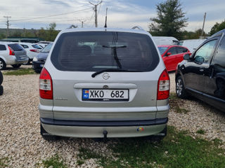 Opel Zafira foto 6