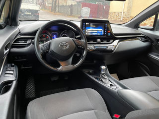 Toyota C-HR foto 5