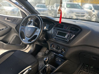 Hyundai i20 foto 10