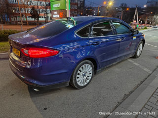 Ford Fusion foto 6