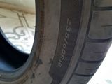 235/60R18    4 bucăți. Starea foarte bună.