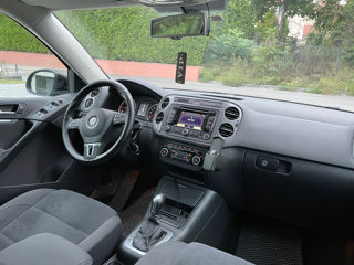 Volkswagen Tiguan foto 8