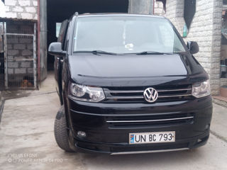 Volkswagen Caravelle foto 2