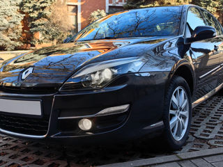 Renault Laguna foto 2