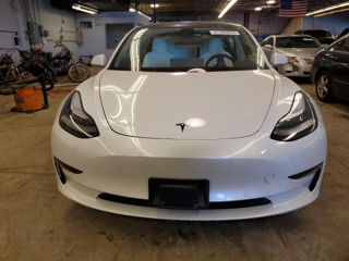 Tesla Model 3 foto 5