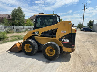 CAT 236B, 2006 foto 2