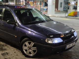 Renault Laguna foto 1