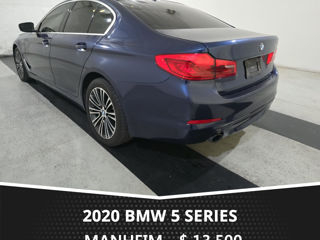 BMW 5 Series foto 4