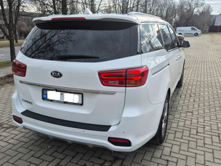 KIA Carnival foto 5