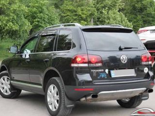 Volkswagen Touareg foto 3