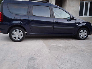 Dacia Logan foto 2