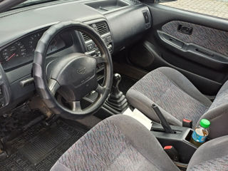 Nissan Almera foto 5