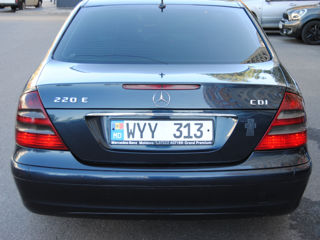 Mercedes E-Class foto 2