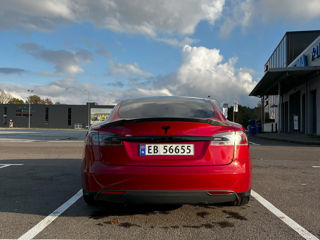 Tesla Model S foto 6