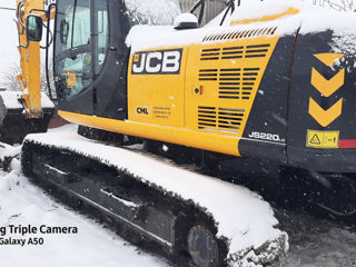 Гусеничный экскаватор JCB 220 LC foto 3