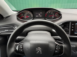 Peugeot 308 foto 11