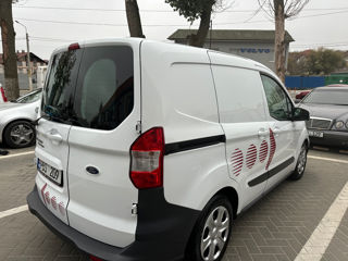 Ford Tourneo Courier foto 4