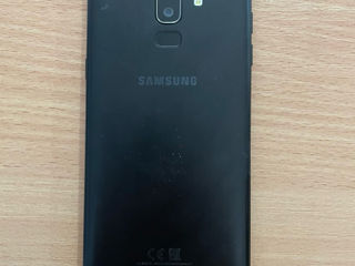 Samsung Galaxy J8 foto 4