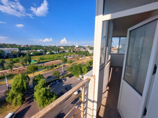 Apartament cu 3 camere, 93 m², Centru, Chișinău foto 1