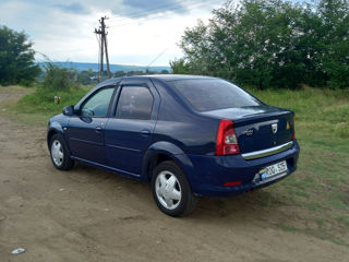 Dacia Logan foto 4