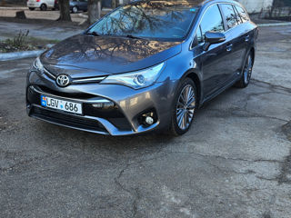 Toyota Avensis foto 9