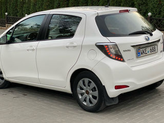 Toyota Yaris foto 3