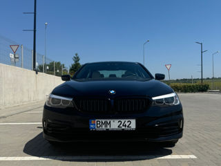 BMW 5 Series foto 2