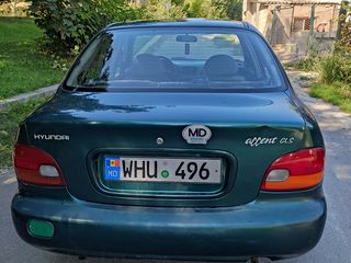 Hyundai Accent foto 3