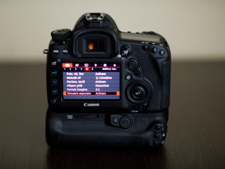 Canon 5D Mark IV  foto 1